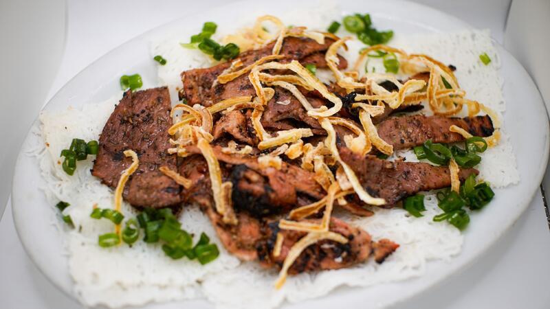 5A. BANH HOI THIT NUONG