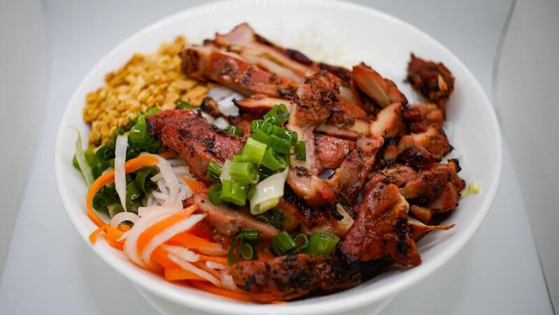 4B. BUN GA NUONG