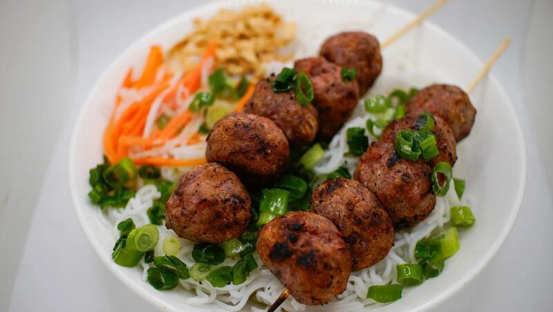 8B. BUN NEM NUONG (BOWL)